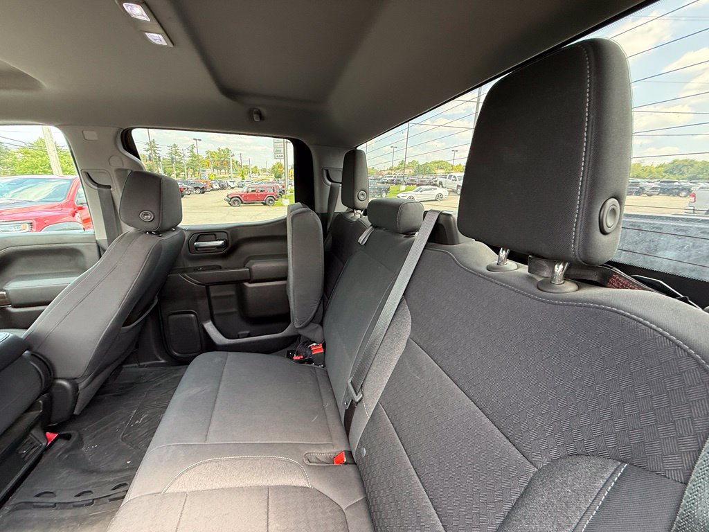 Used 2020 Chevrolet Silverado 1500 LT w/ LT Value Package AWD/4WD image 24