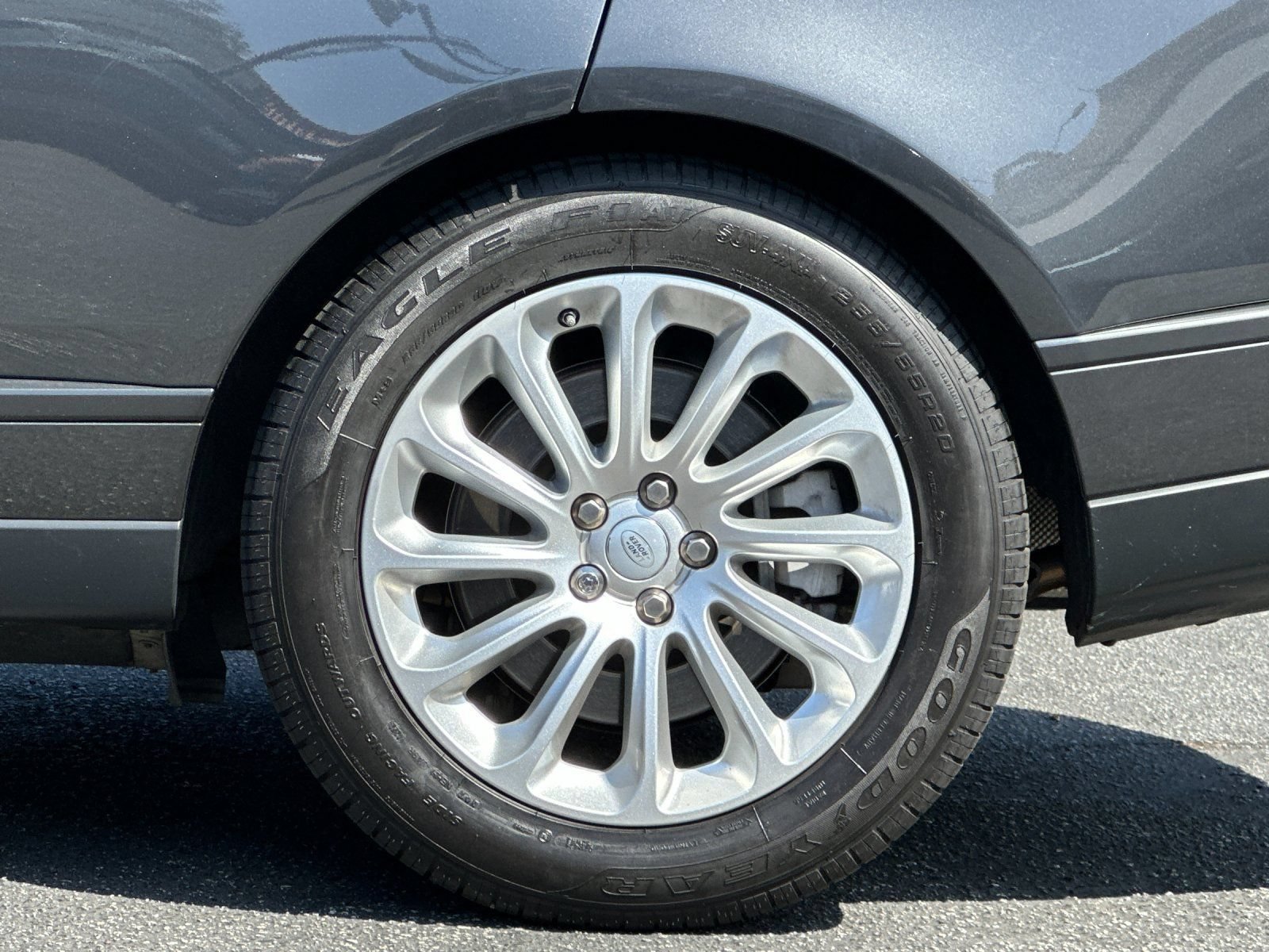 Used 2019 Land Rover Range Rover HSE AWD/4WD image 34