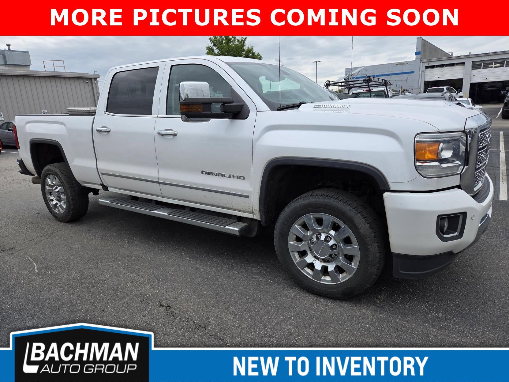 Used 2019 GMC Sierra 2500 Denali w/ Duramax Plus Package AWD/4WD image 2
