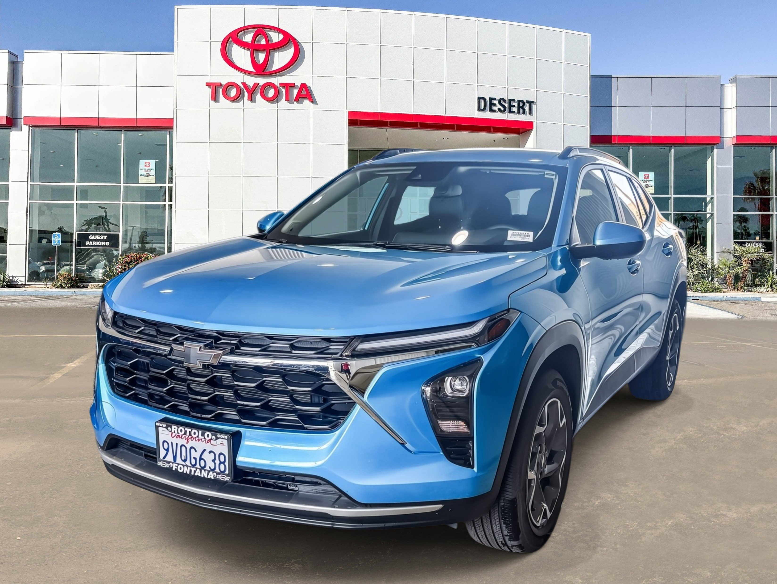 Used 2025 Chevrolet Trax LT w/ Driver Confidence Package image 3