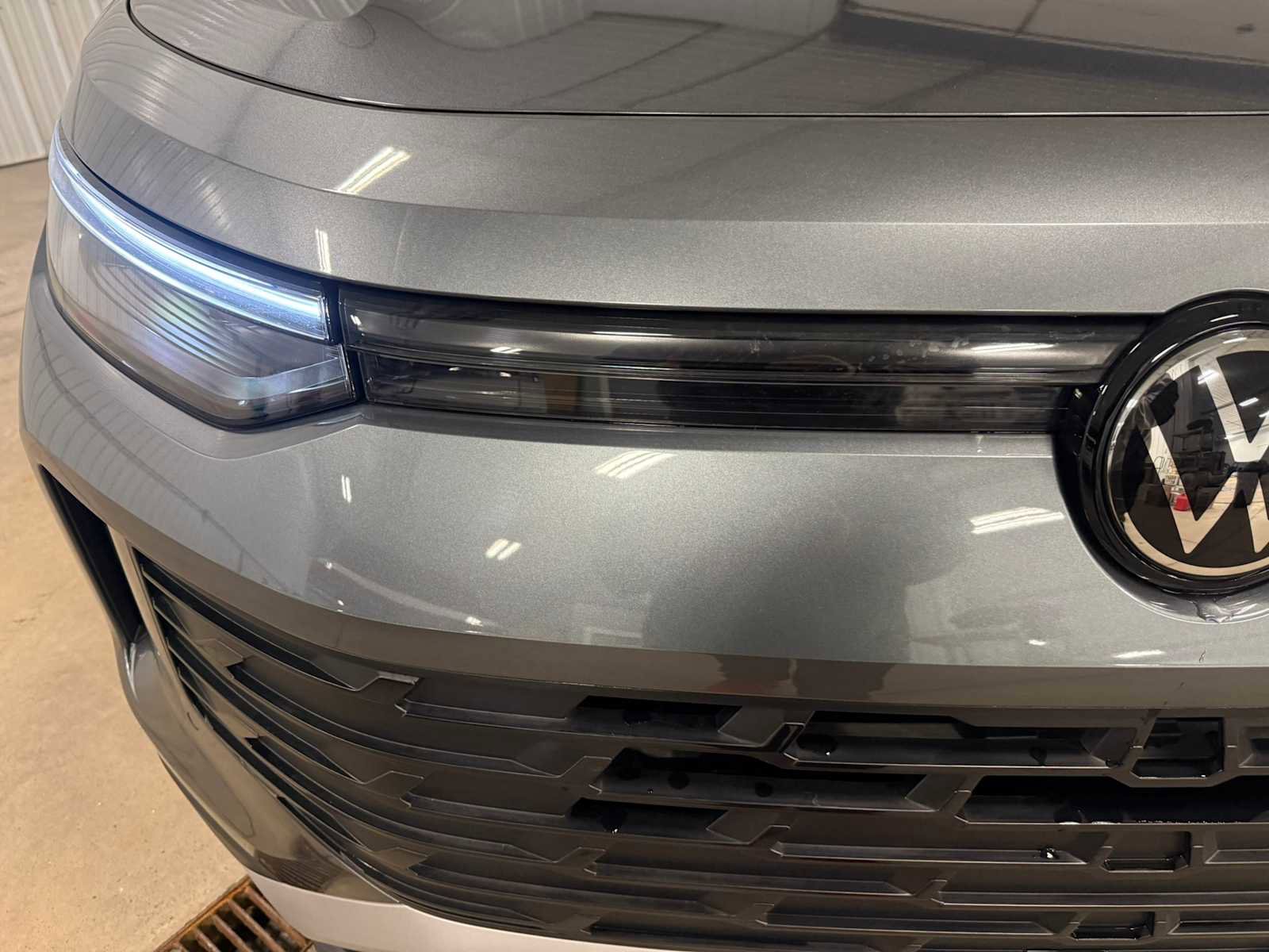 Certified 2025 Volkswagen Tiguan S image 4