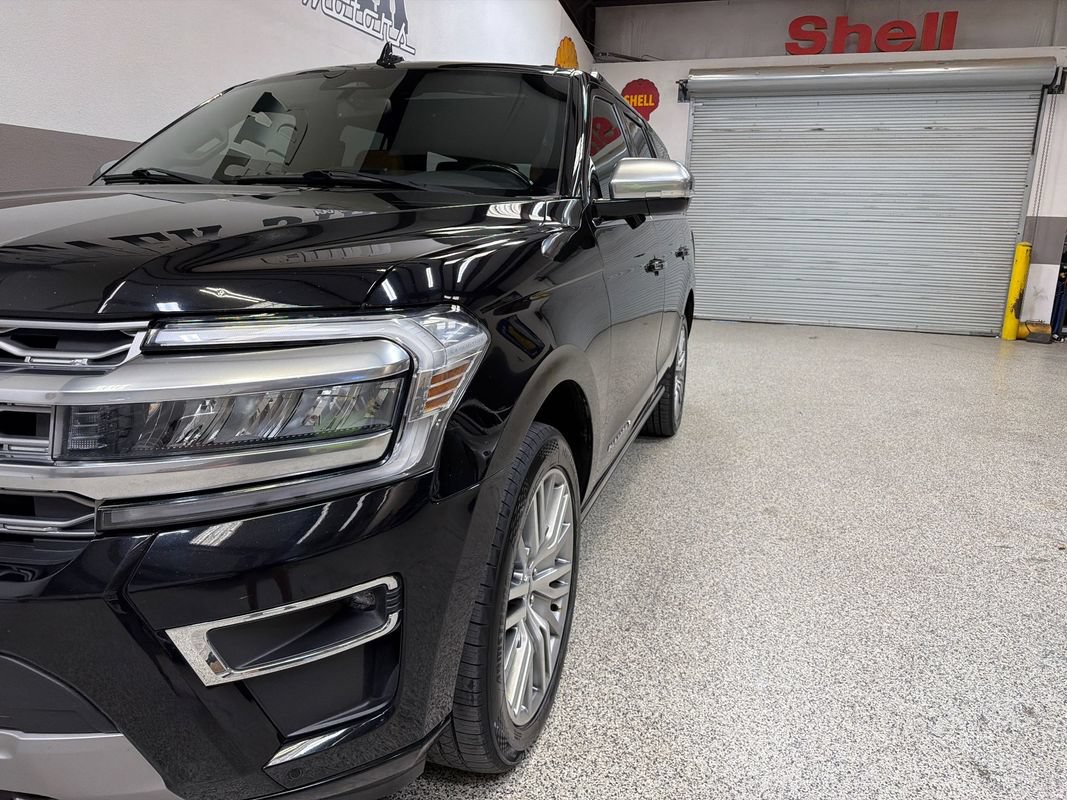 Used 2023 Ford Expedition Platinum AWD/4WD image 10