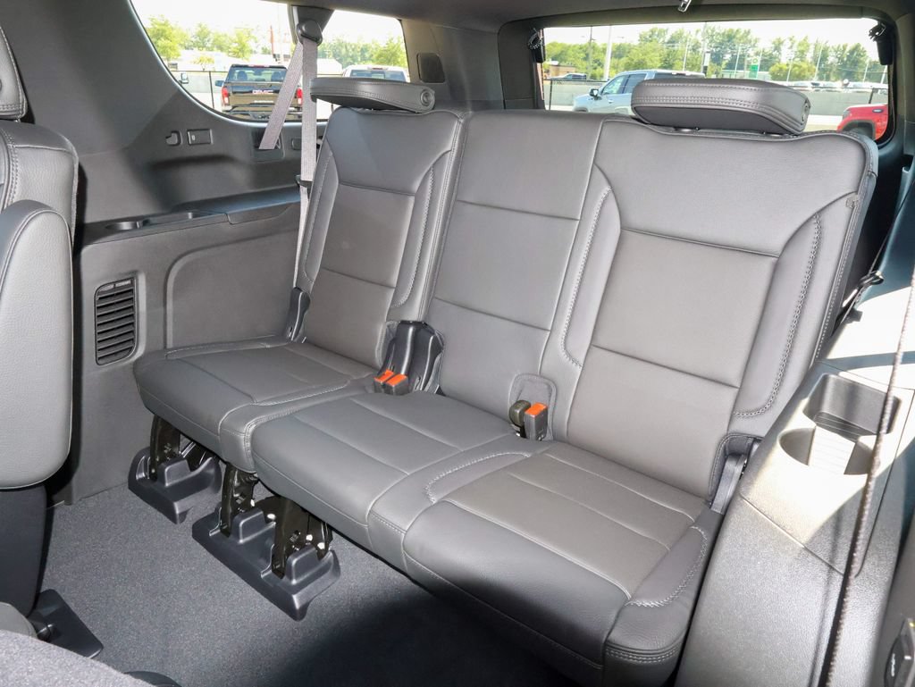 New 2026 GMC Yukon XL Denali w/ Denali Reserve Package AWD/4WD image 15