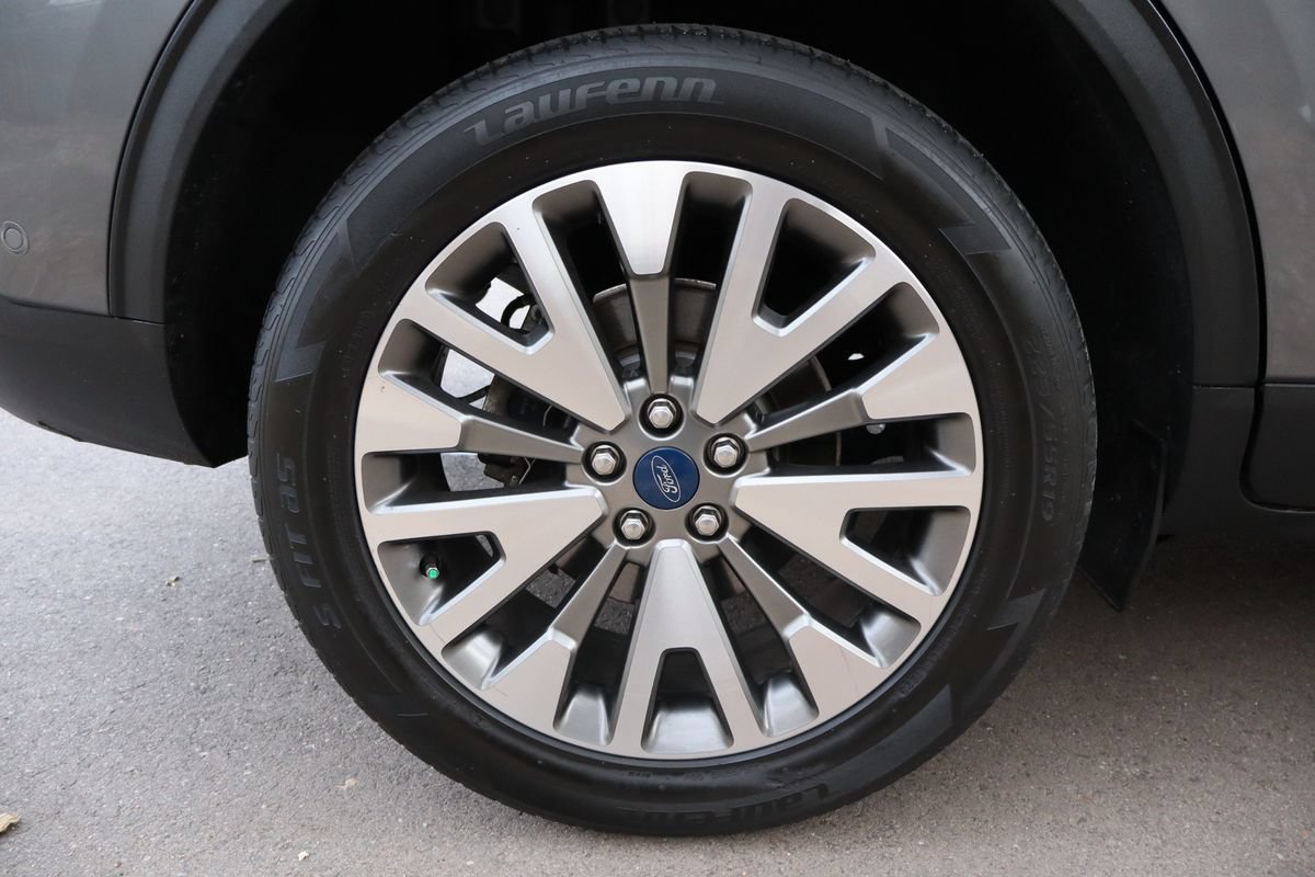 Used 2021 Ford Escape Titanium AWD/4WD image 43