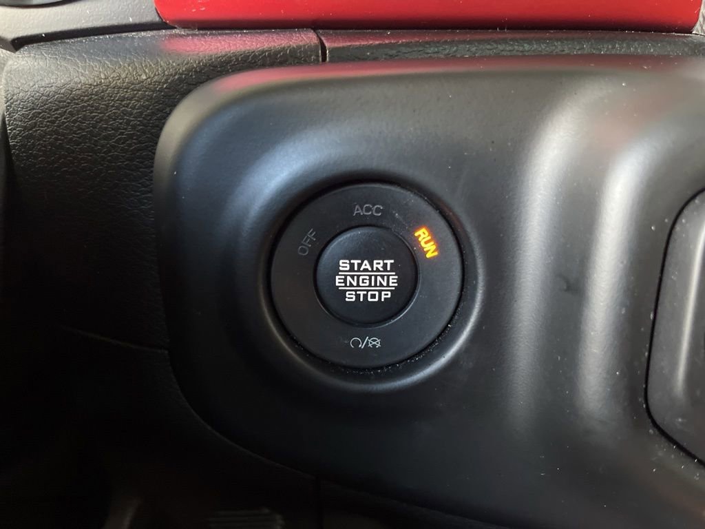 Used 2022 Jeep Wrangler Rubicon w/ Cold Weather Group AWD/4WD image 31