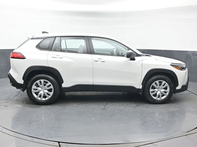 Certified 2023 Toyota Corolla Cross L image 8