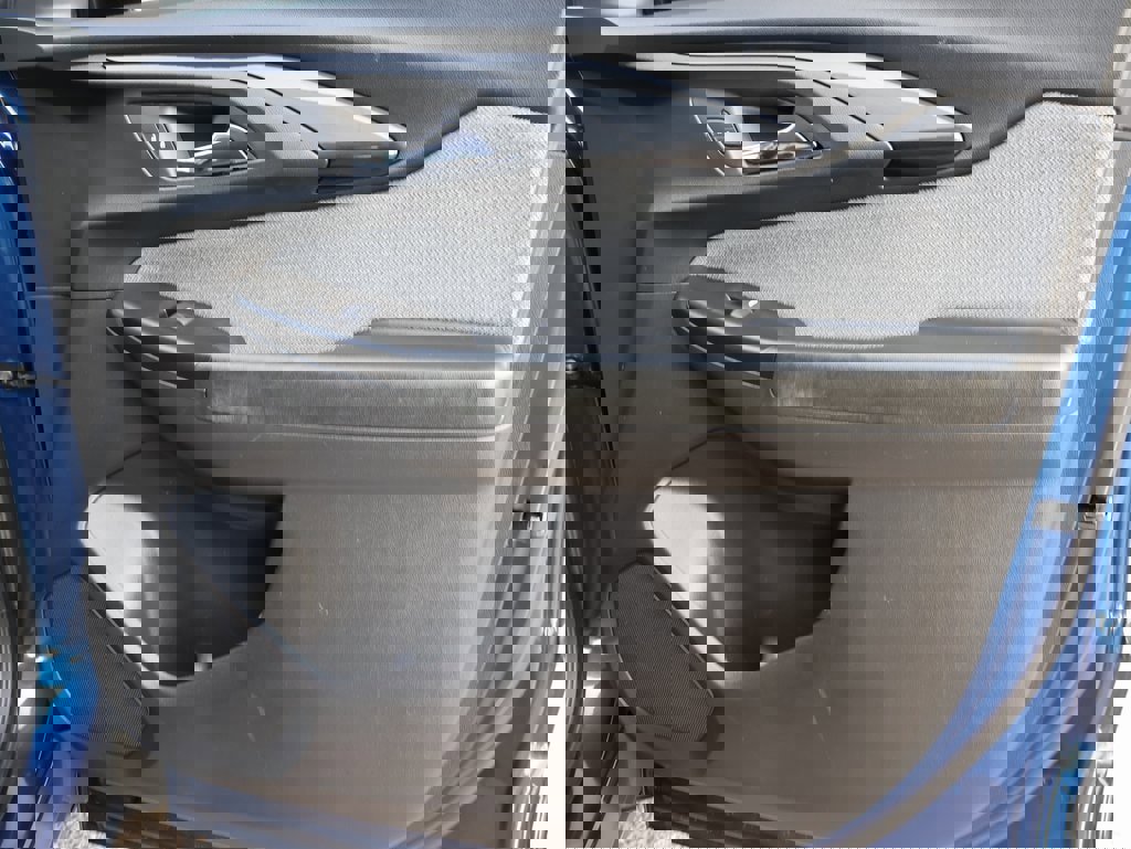 Used 2022 Chevrolet TrailBlazer LT w/ Driver Confidence Package image 9