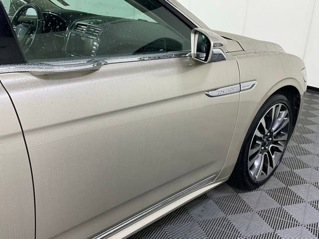 Used 2017 Lincoln Continental Reserve w/ Climate Package AWD/4WD image 7