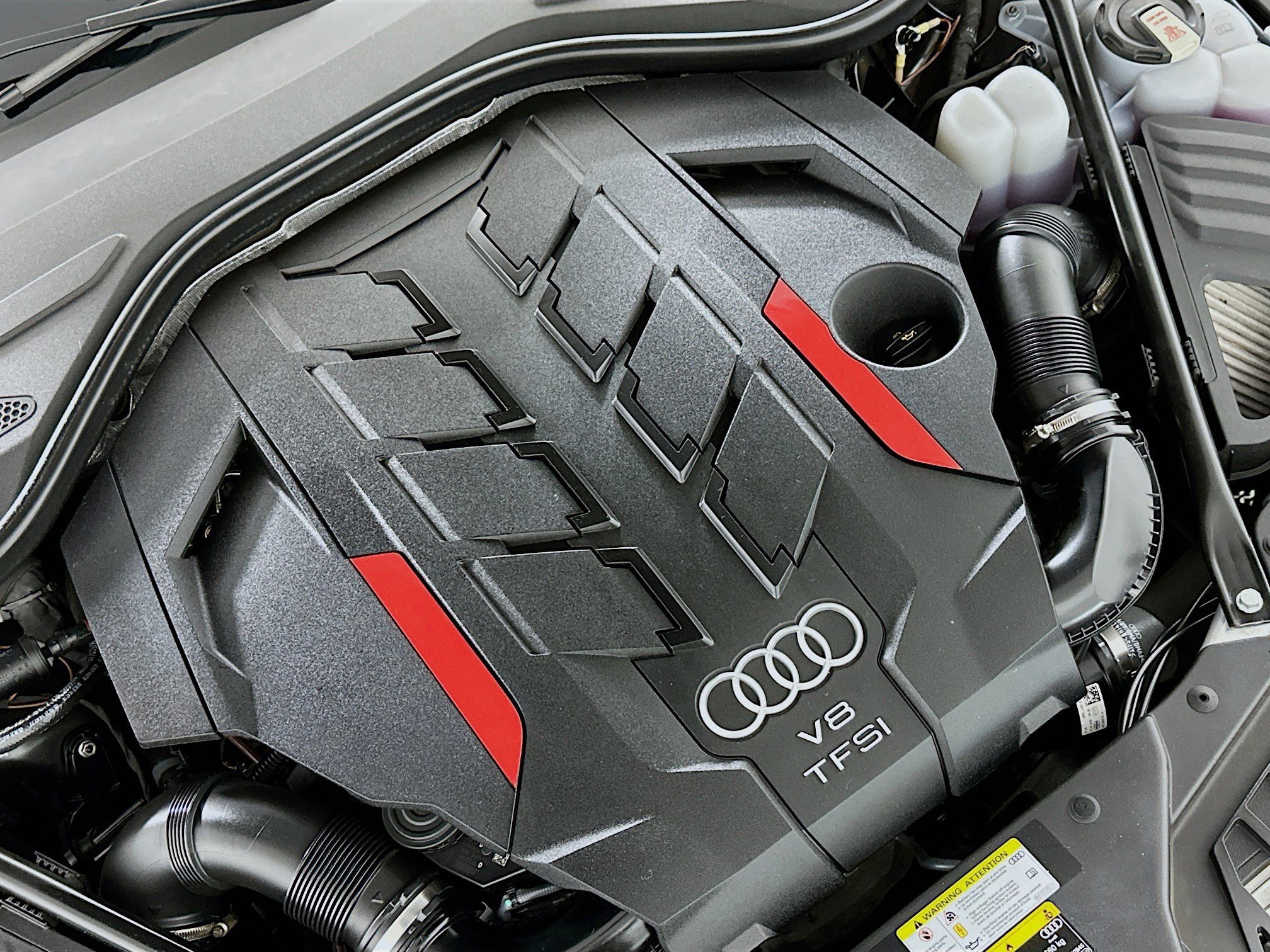 Used 2022 Audi S8 w/ S8 Executive Package image 34