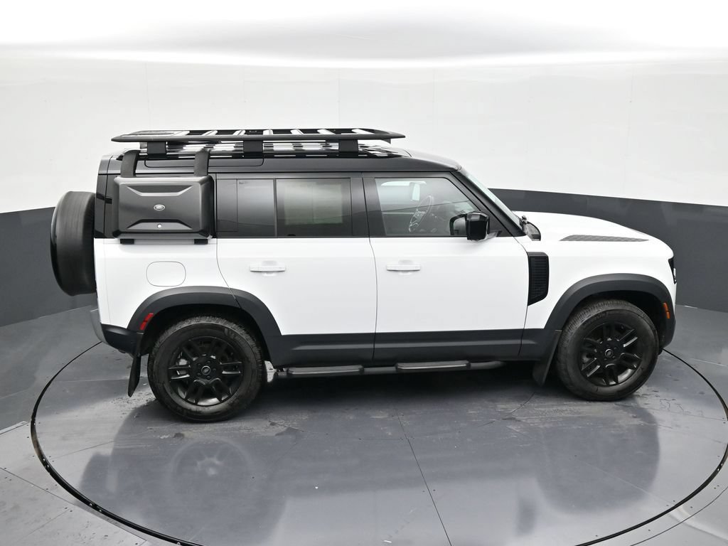 Used 2023 Land Rover Defender 110 S AWD/4WD image 15