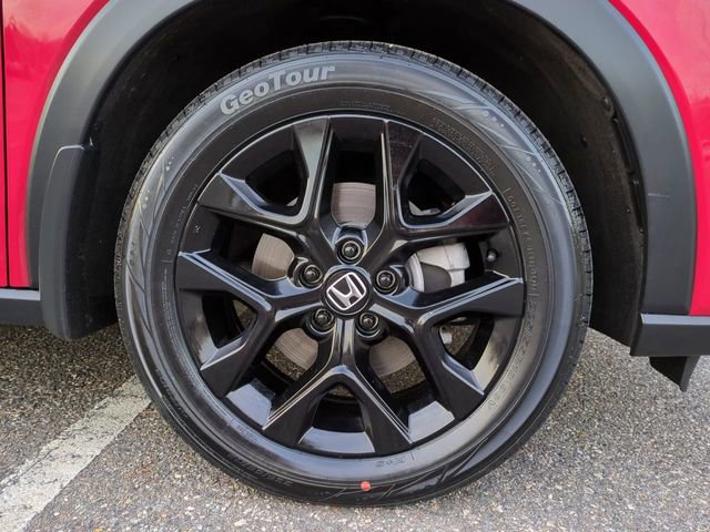 Used 2023 Honda HR-V Sport image 11