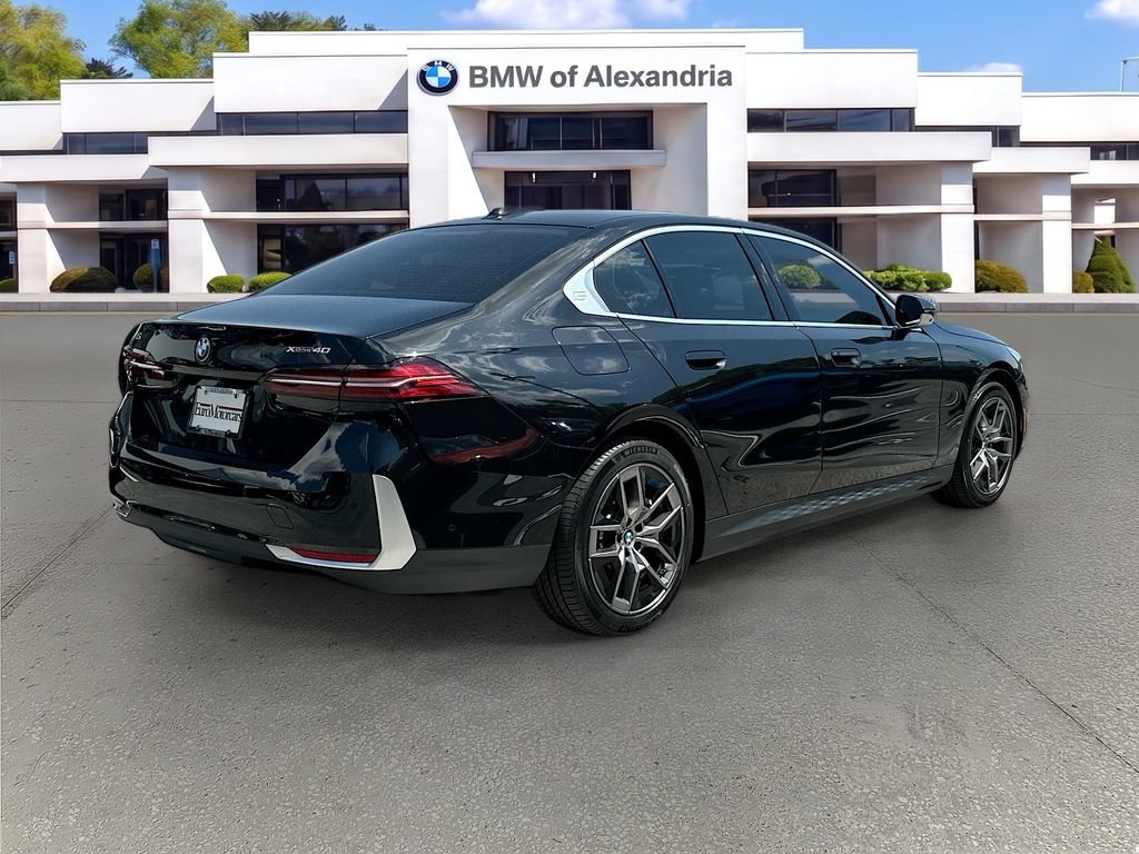 Used 2026 BMW i5 eDrive40 AWD/4WD image 7