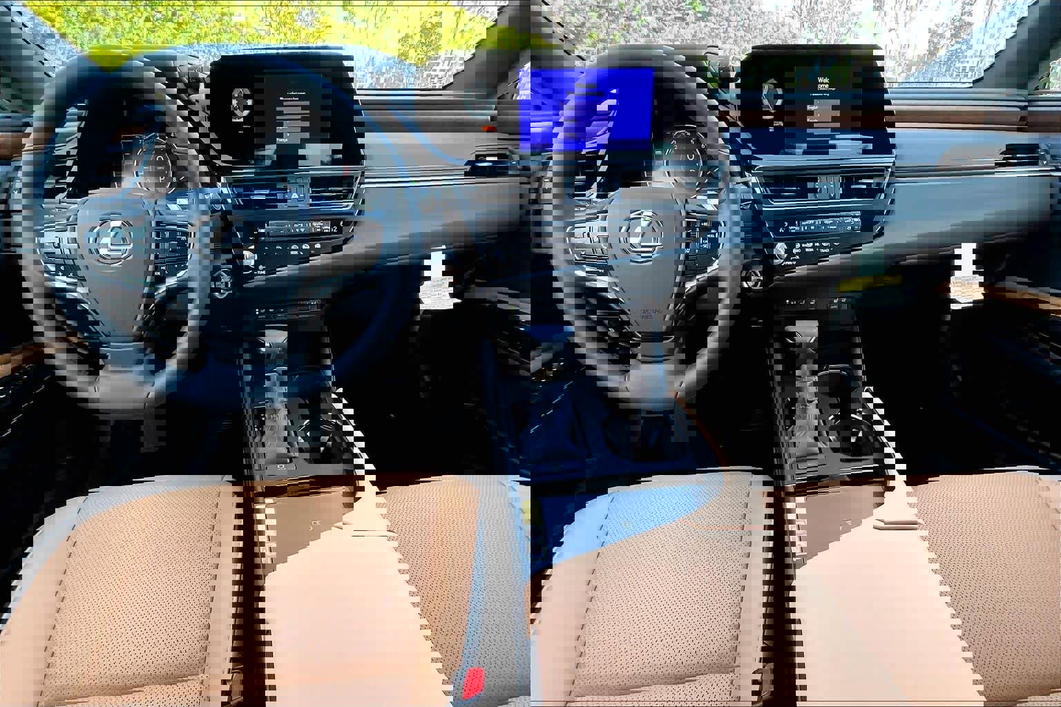 New 2025 Lexus ES 350 w/ Premium Package image 5