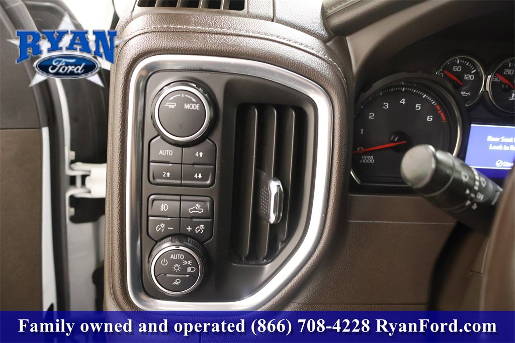 Used 2022 Chevrolet Silverado 2500 LTZ w/ LTZ Convenience Package image 28