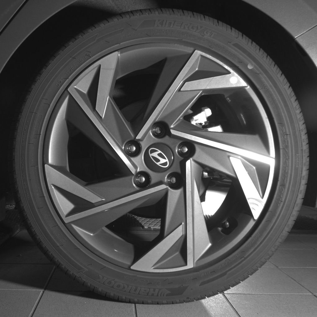 Used 2025 Hyundai Elantra Limited FWD image 9