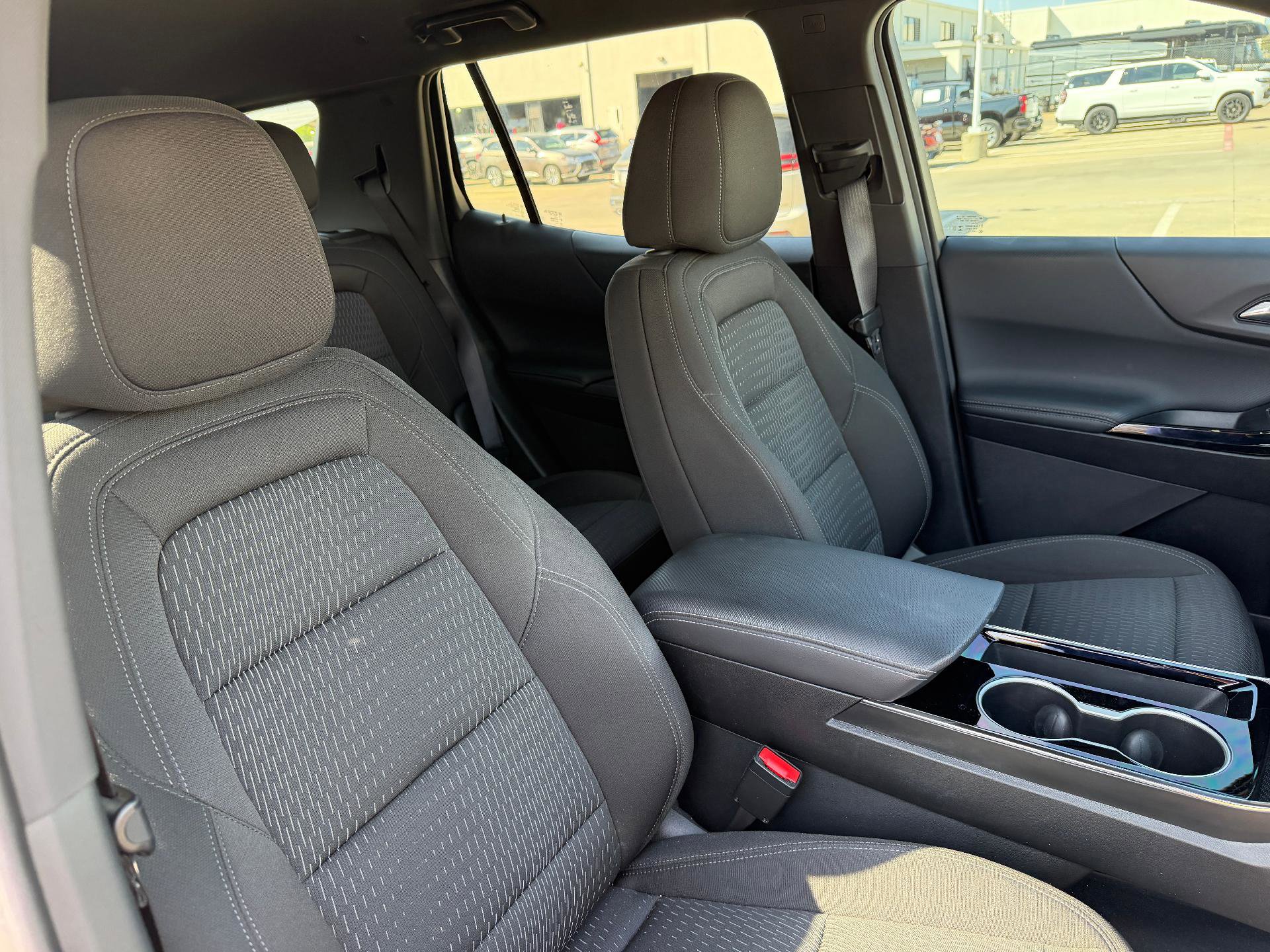 Used 2025 Chevrolet Equinox LT image 27