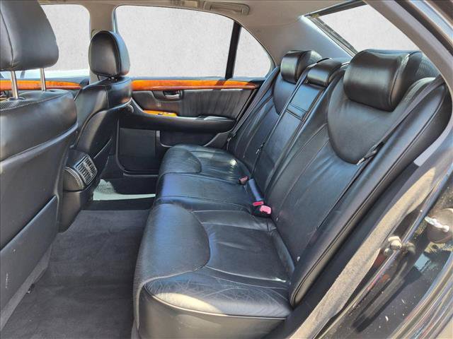 Used 2004 Lexus LS 430 RWD image 19