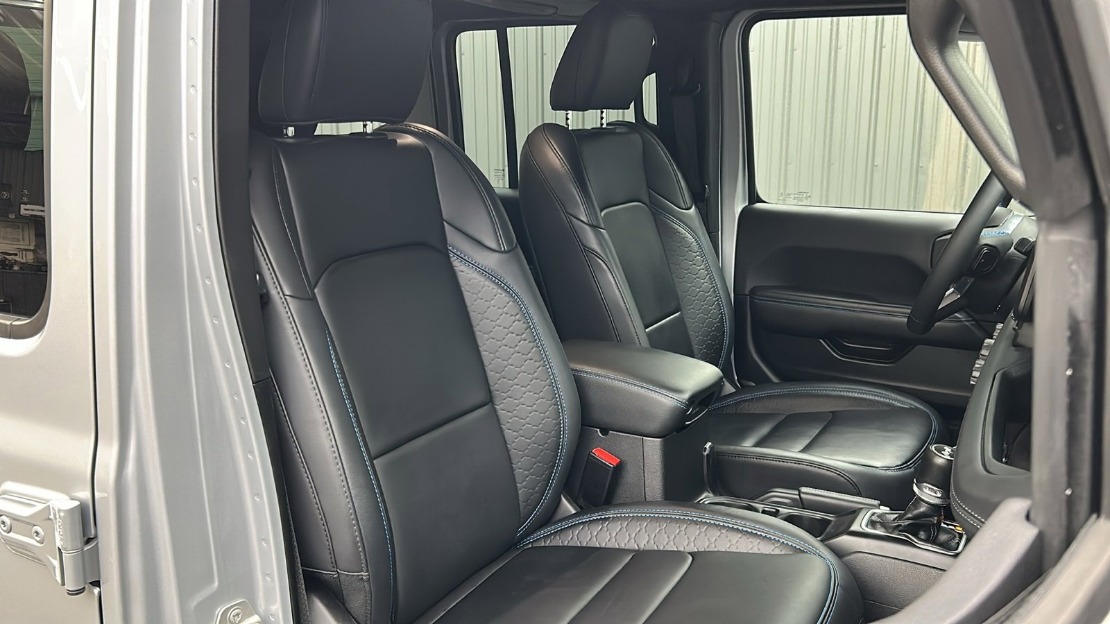 Used 2024 Jeep Wrangler High Altitude image 35