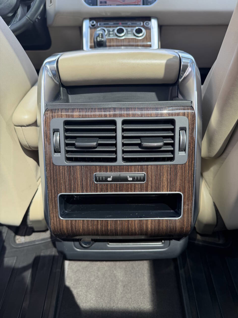 Used 2014 Land Rover Range Rover Sport HSE image 28