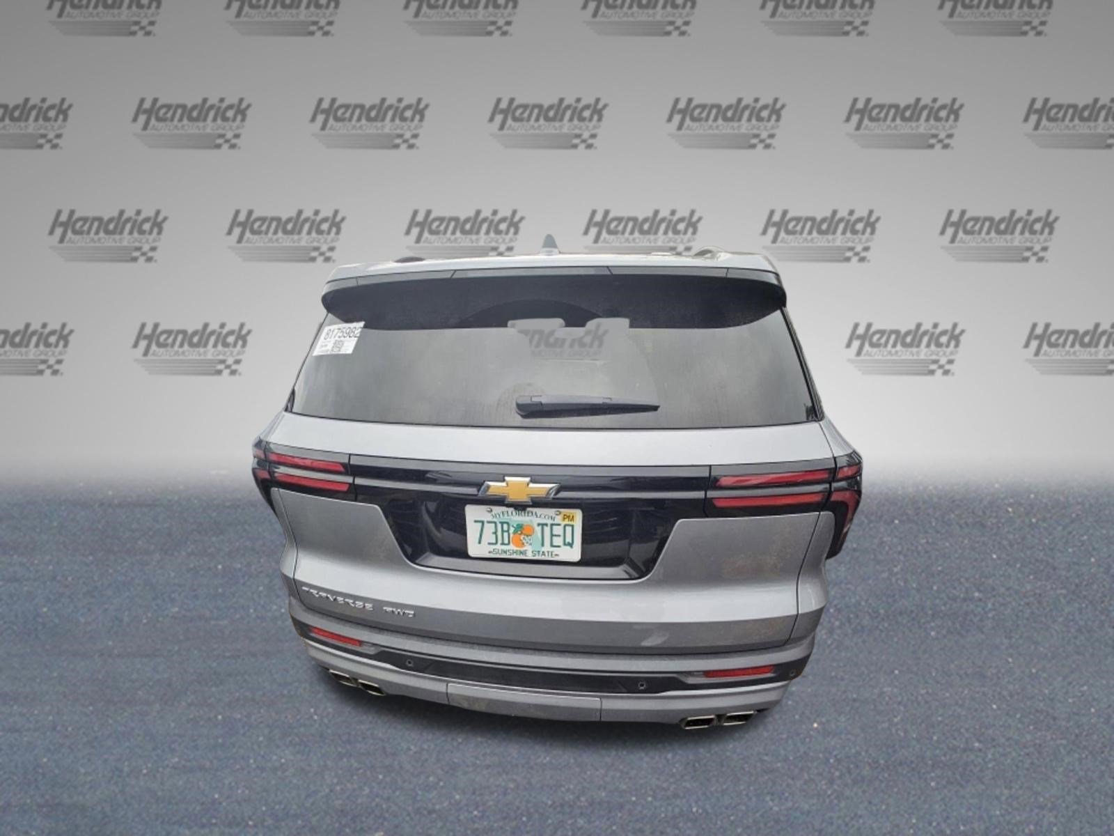 Used 2025 Chevrolet Traverse LT AWD/4WD image 3
