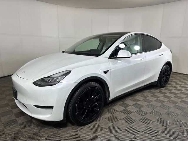 Used 2021 Tesla Model Y Long Range image 8