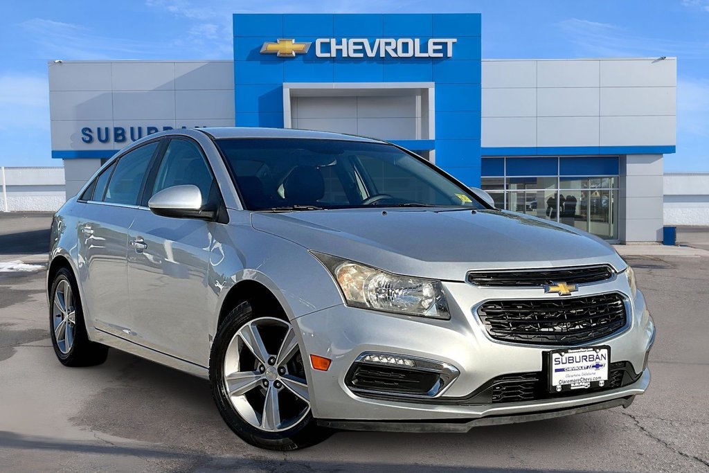 Used 2015 Chevrolet Cruze LT FWD image 2