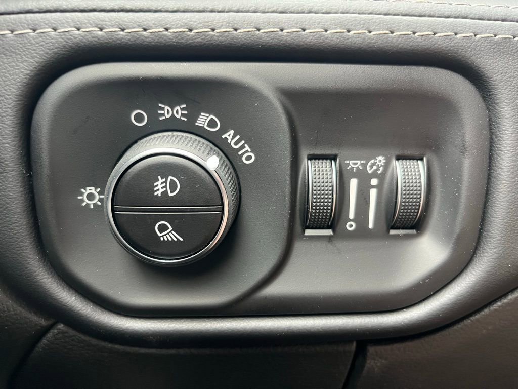 New 2026 RAM 3500 Limited image 26