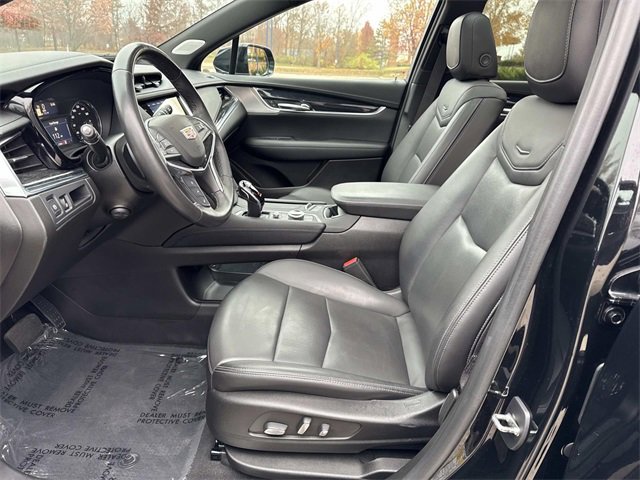 Certified 2022 Cadillac XT5 Premium Luxury image 16