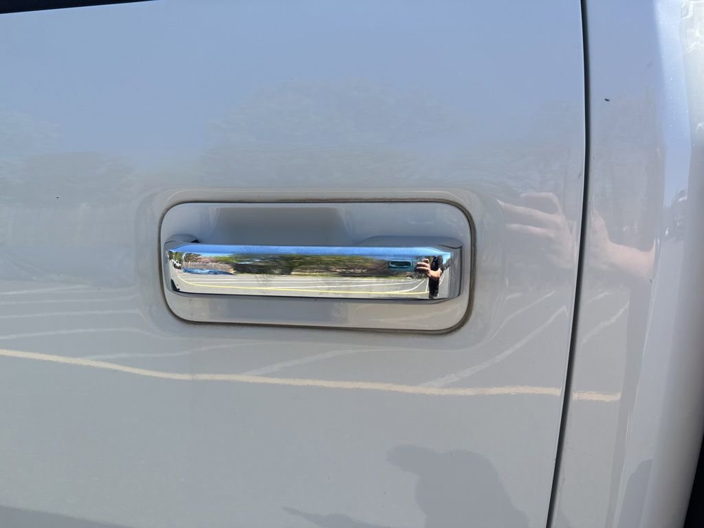 Used 2017 Ford F150 XLT w/ Equipment Group 301A Mid AWD/4WD image 11