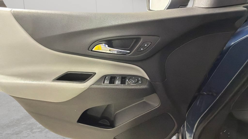 Used 2024 Chevrolet Equinox LS w/ Driver Confidence II Package FWD image 25