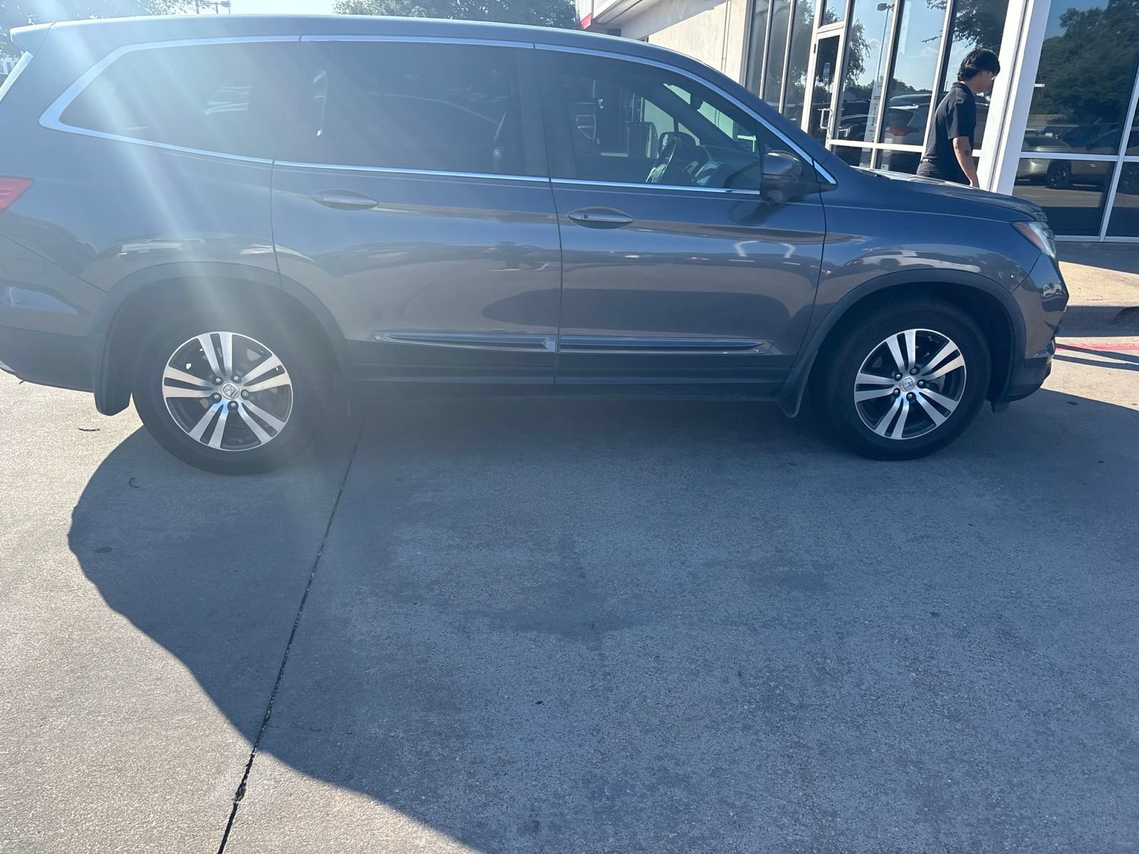 Used 2016 Honda Pilot EX-L image 3