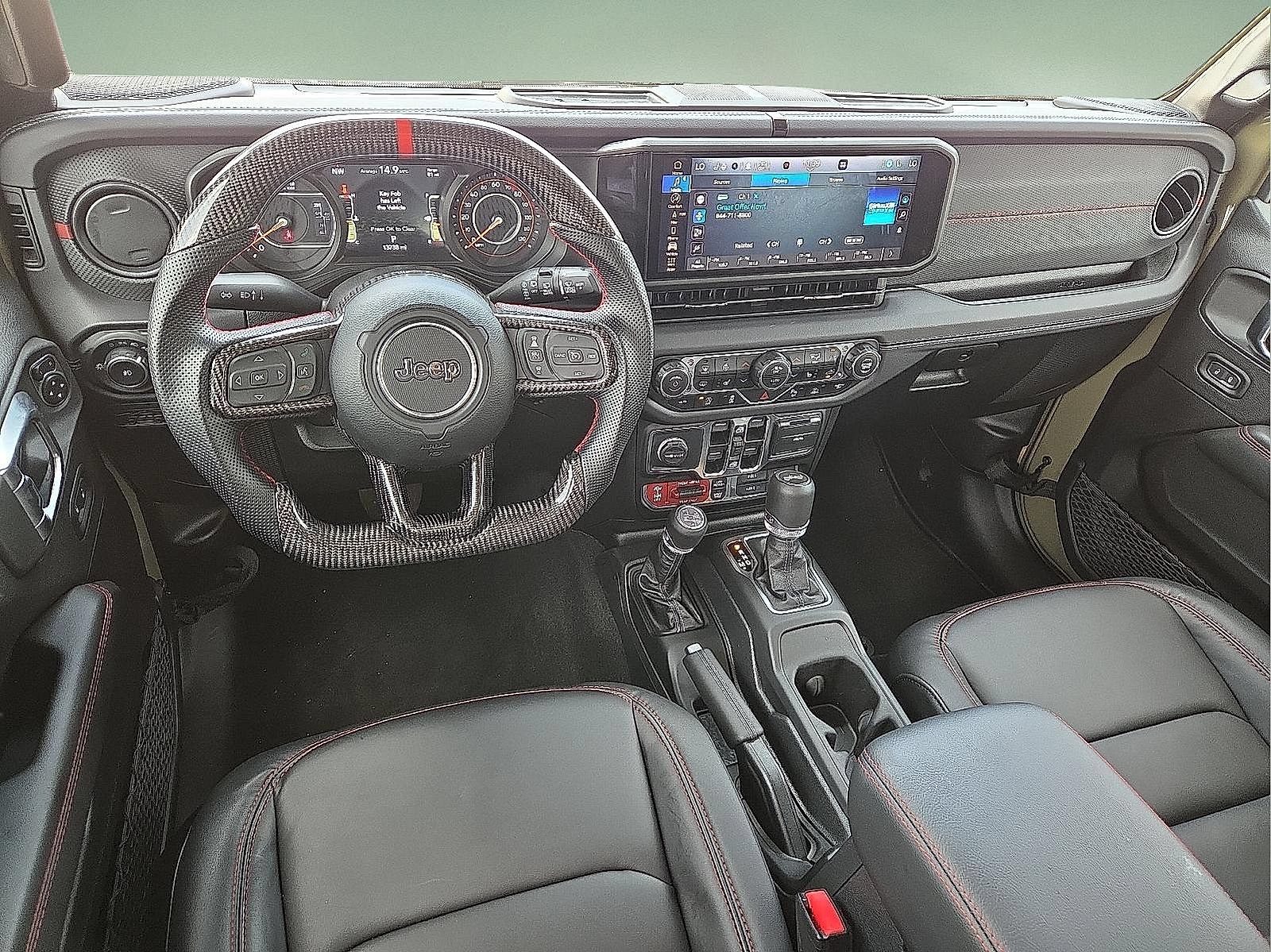 Used 2025 Jeep Wrangler Unlimited Rubicon AWD/4WD image 6