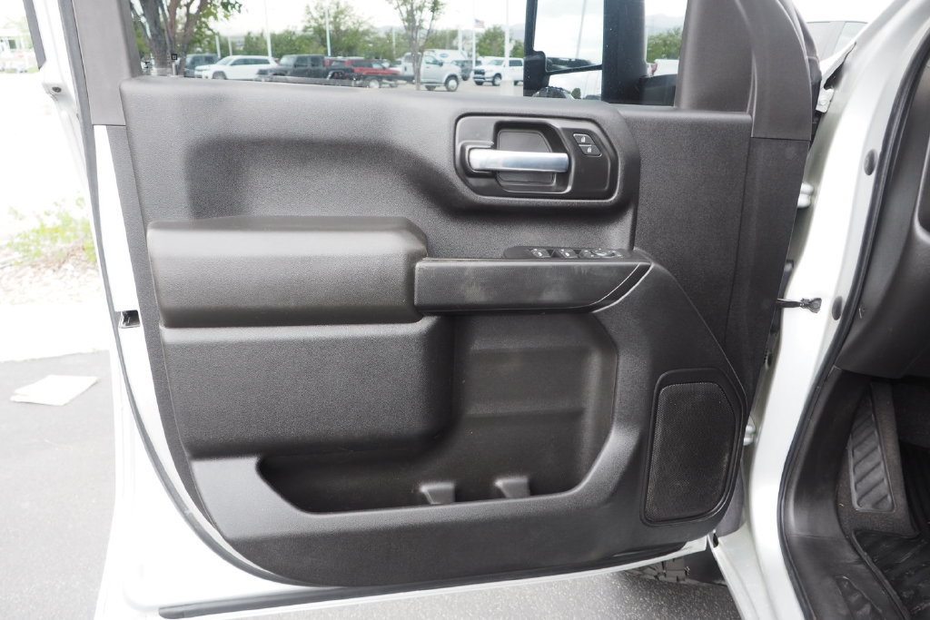 Used 2021 Chevrolet Silverado 2500 Custom w/ Custom Value Package AWD/4WD image 14