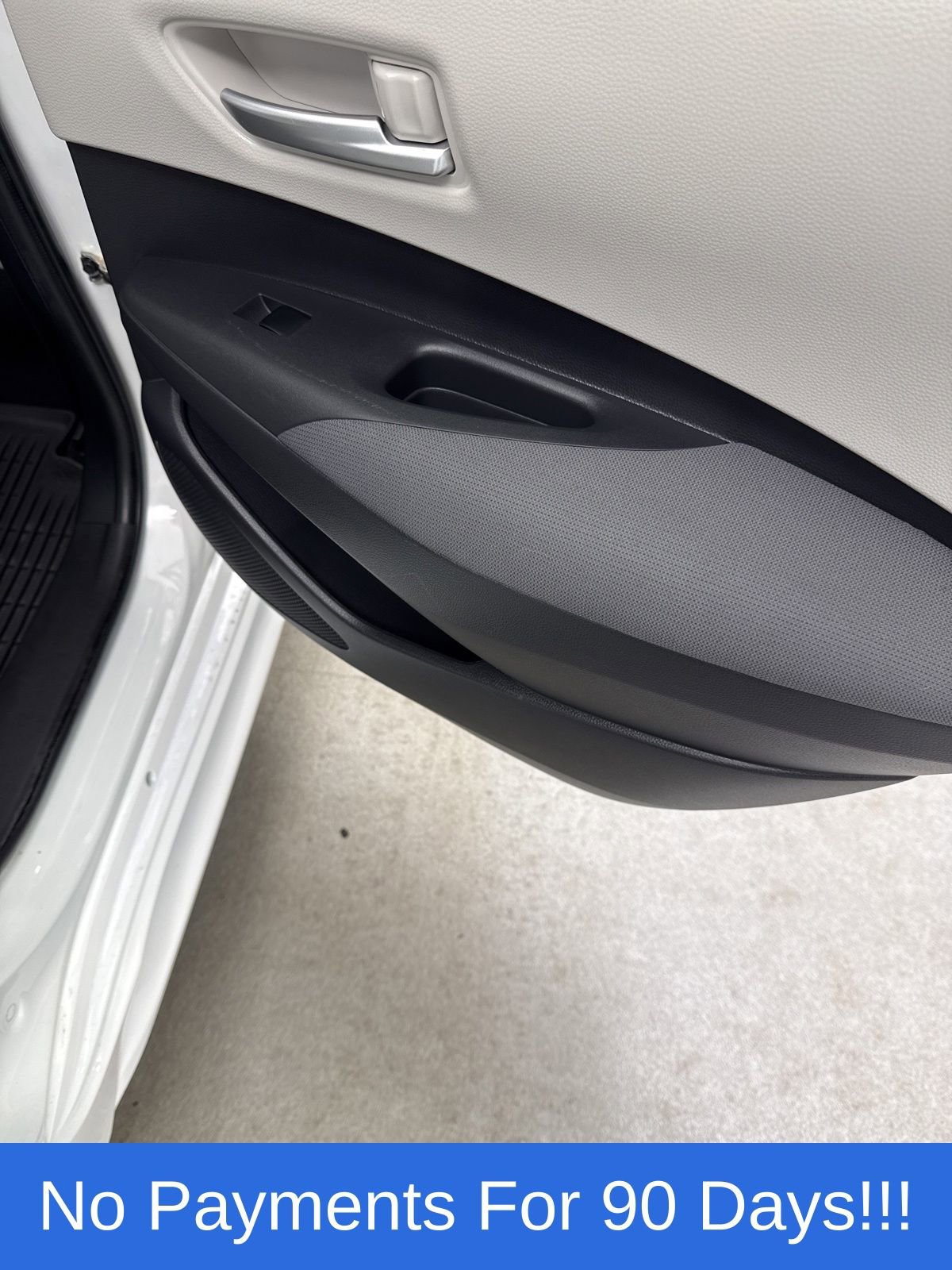 Used 2020 Toyota Corolla L image 35