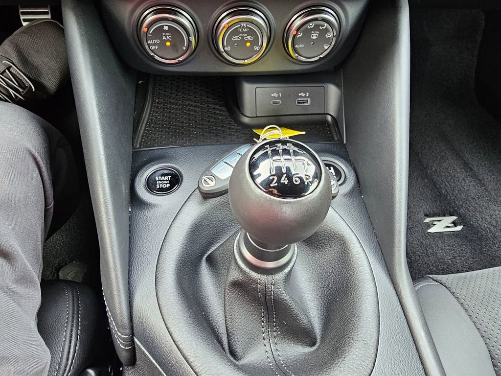 Used 2024 Nissan Z Performance w/ Floor Mat Package image 21