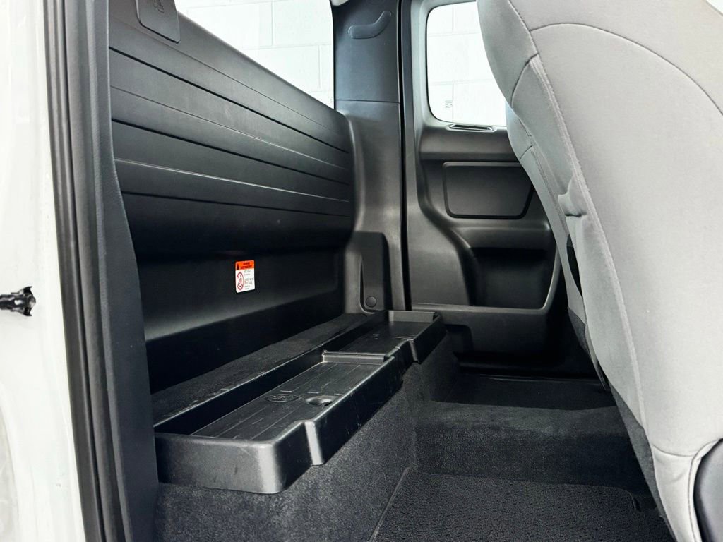 Used 2017 Toyota Tacoma SR RWD image 7