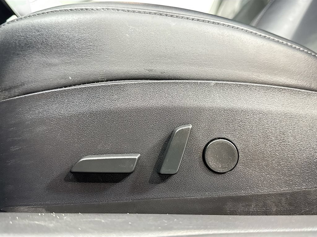 Used 2018 Tesla Model 3 Long Range RWD image 18