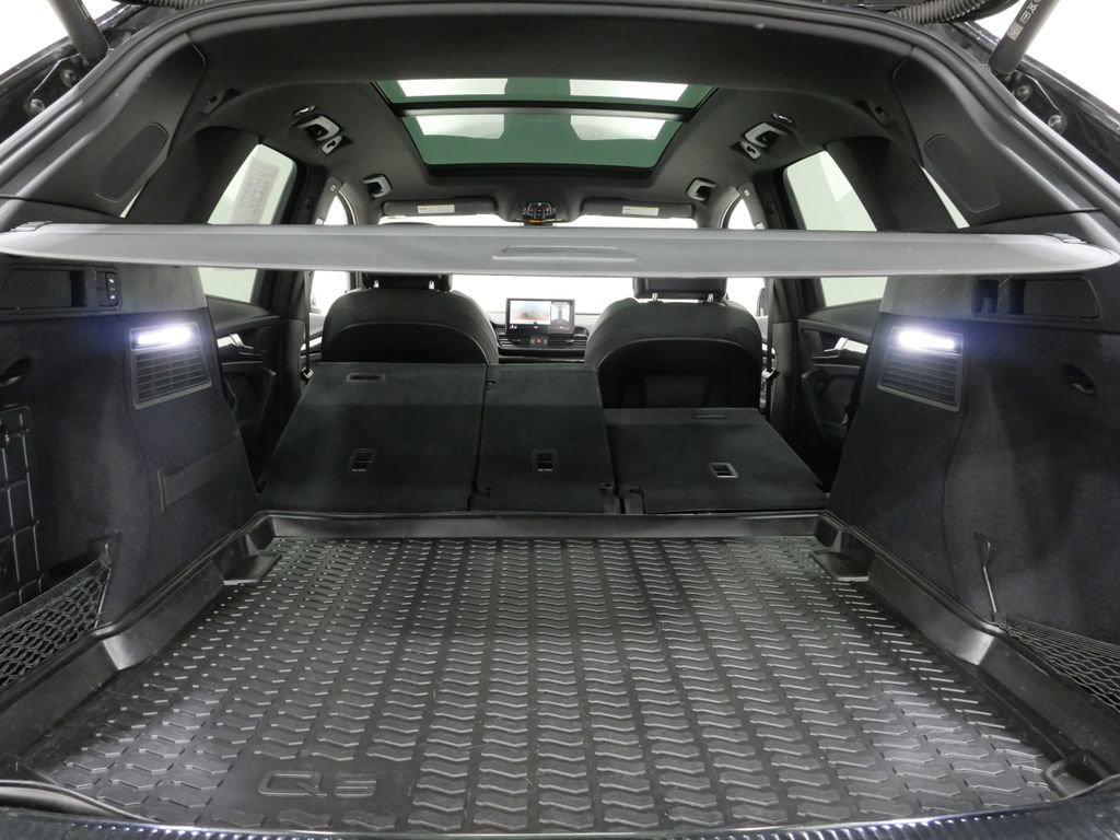 Used 2022 Audi SQ5 Premium Plus image 31