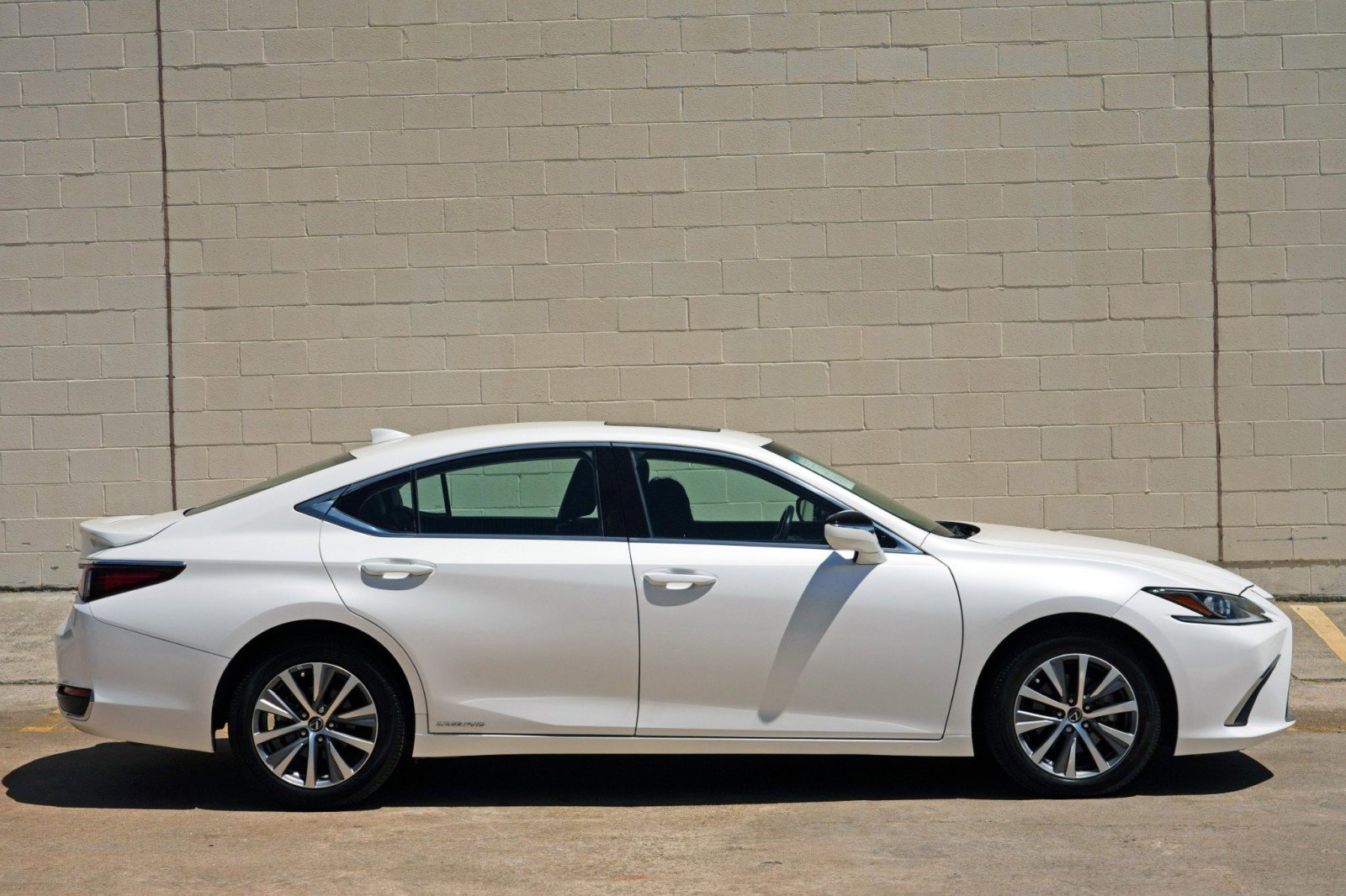 Used 2021 Lexus ES 300h w/ Accessory Package 2 FWD image 49