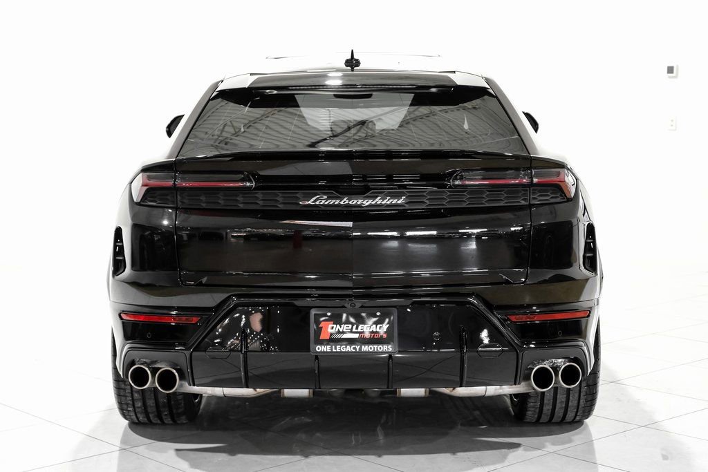 Used 2025 Lamborghini Urus SE image 8