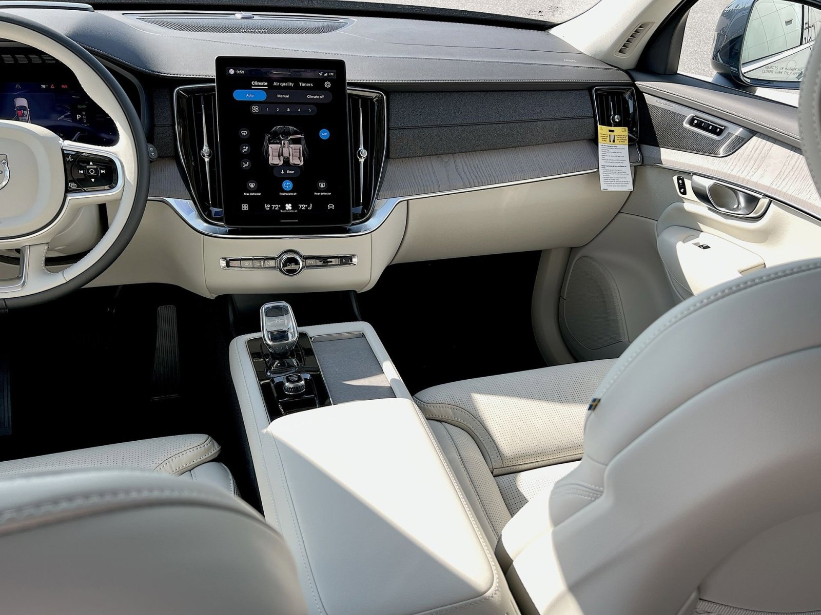 New 2026 Volvo XC90 T8 Ultra image 23