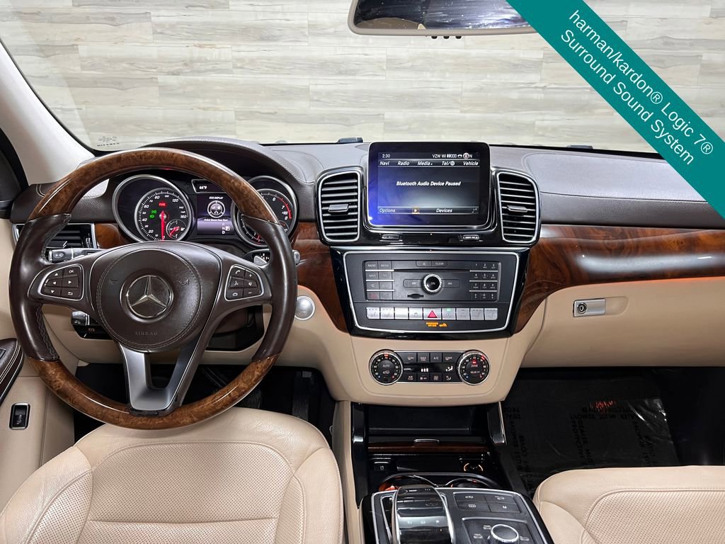 Used 2017 Mercedes-Benz GLS 550 4MATIC image 2