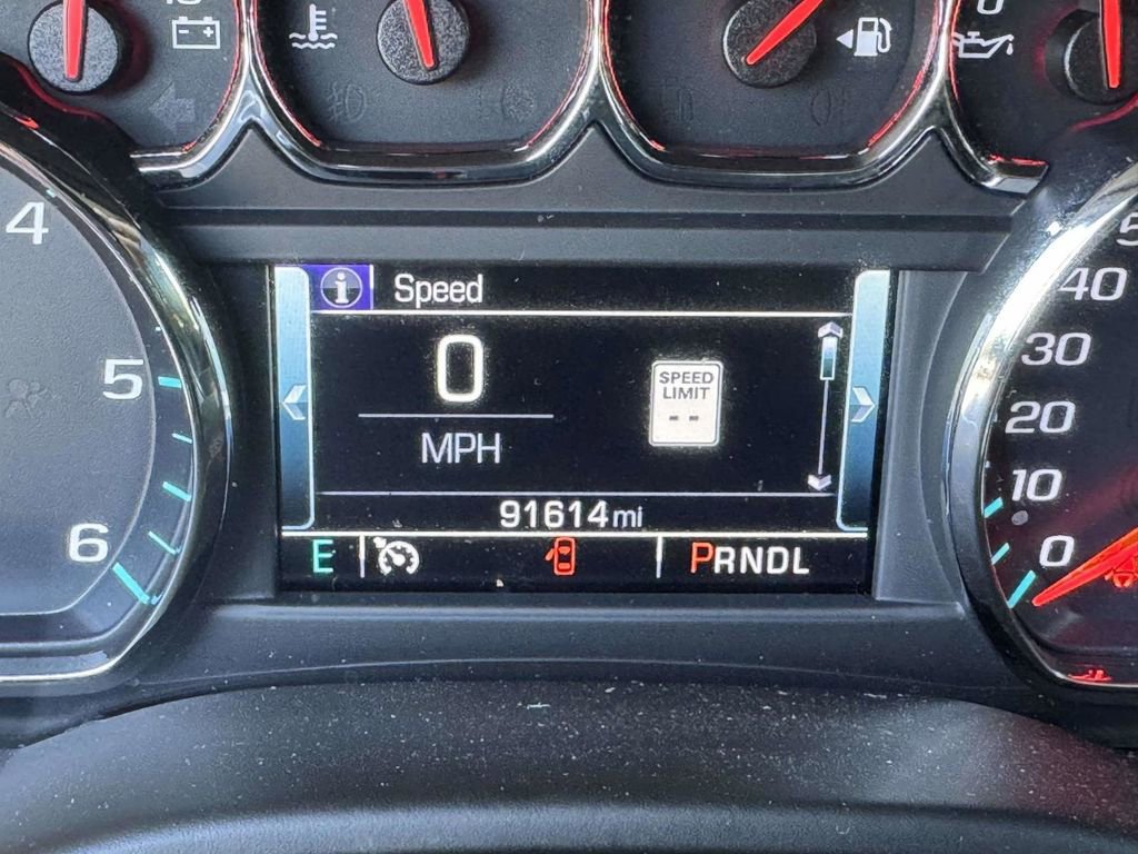 Used 2018 Chevrolet Suburban LT AWD/4WD image 13