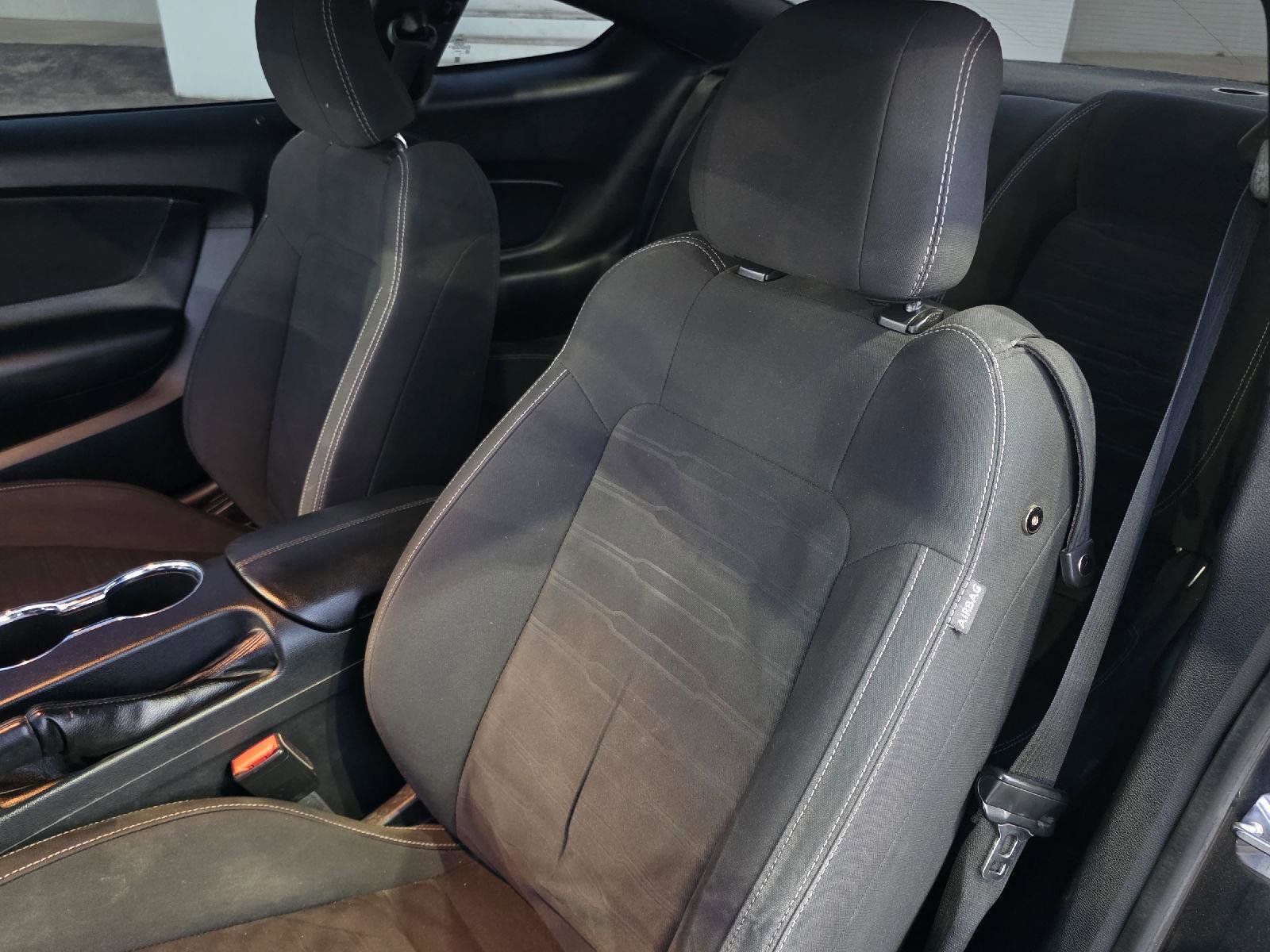 Used 2016 Ford Mustang Coupe w/ Ecoboost Performance Package image 27