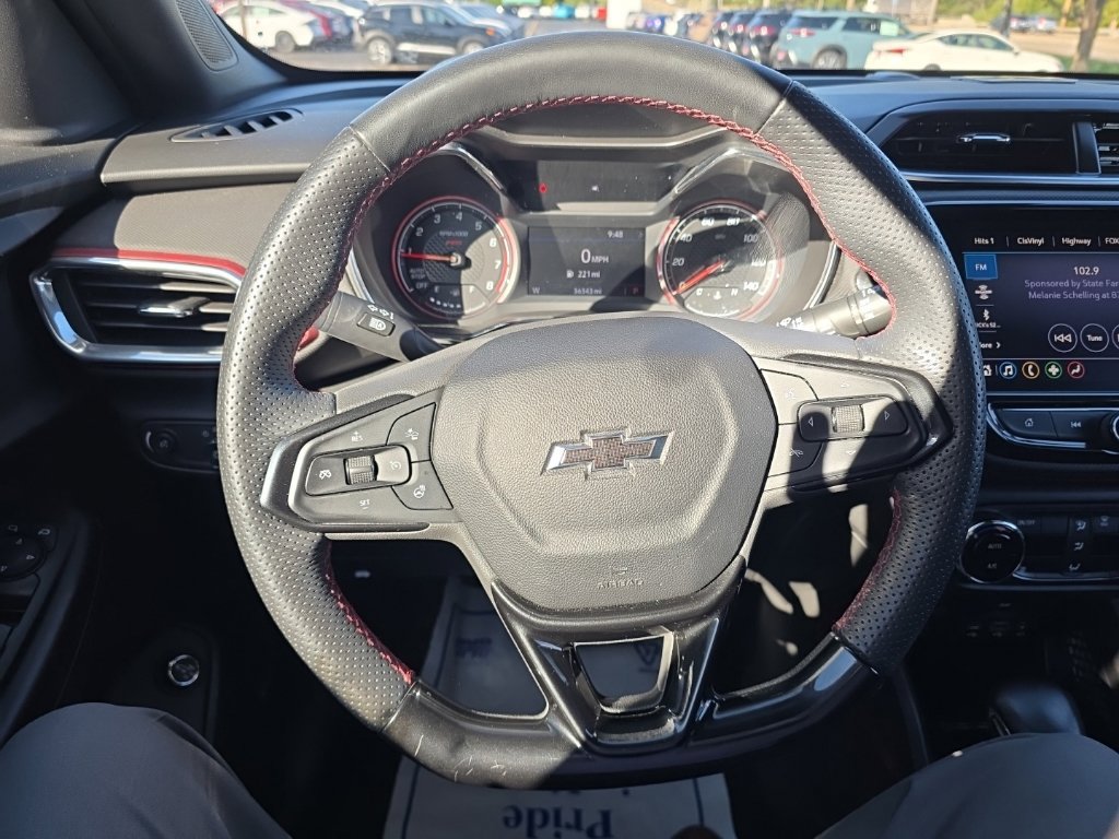 Used 2023 Chevrolet TrailBlazer RS w/ Sun and Liftgate Package FWD image 18