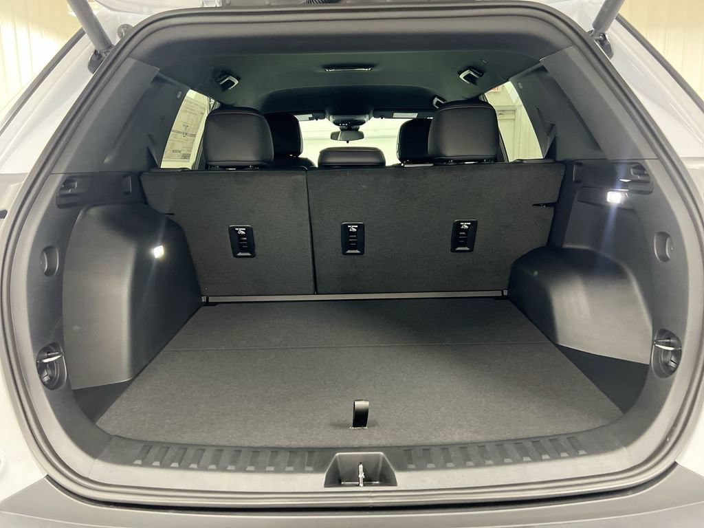 New 2027 Chevrolet Equinox RS AWD/4WD image 24