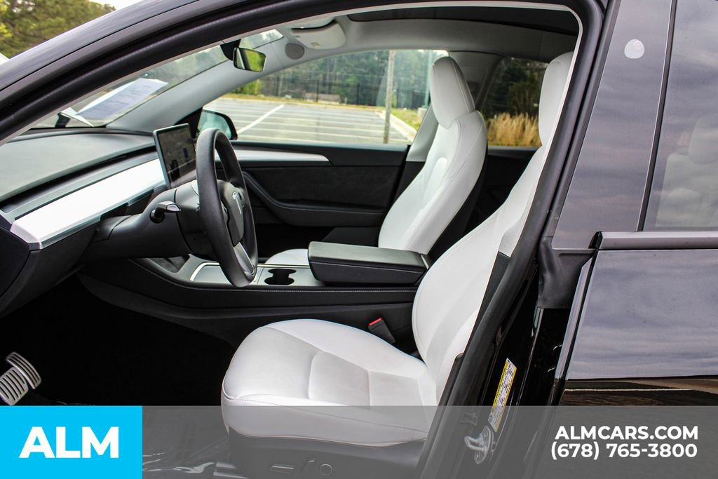 Used 2024 Tesla Model Y Performance image 17