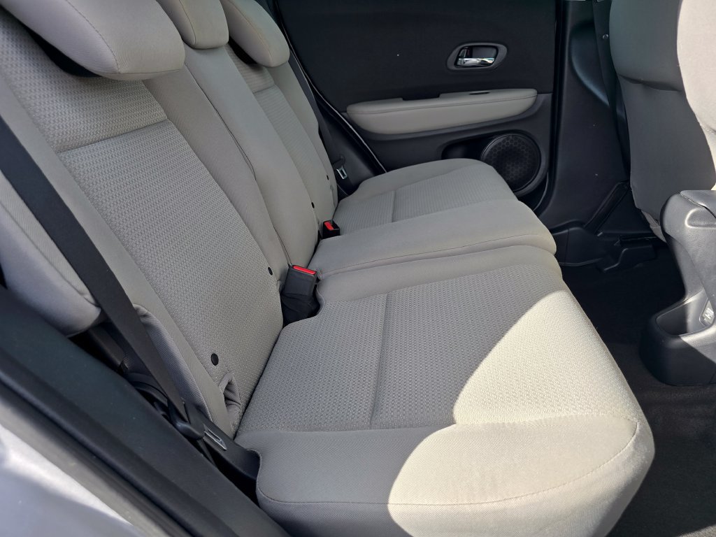 Used 2022 Honda HR-V LX image 17