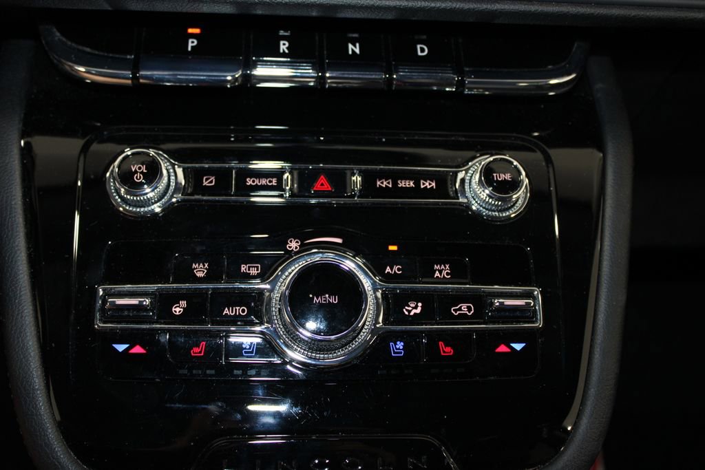 Used 2022 Lincoln Corsair FWD w/ Equipment Group 101A image 33