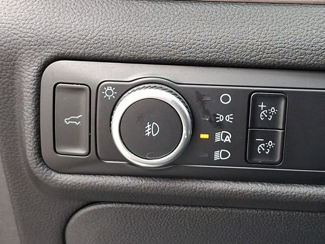 Used 2023 Ford Explorer Limited image 26